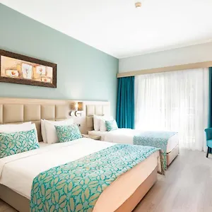 https://aqua-fantasy-aquapark-hotel-spa.aegeanhotels.net