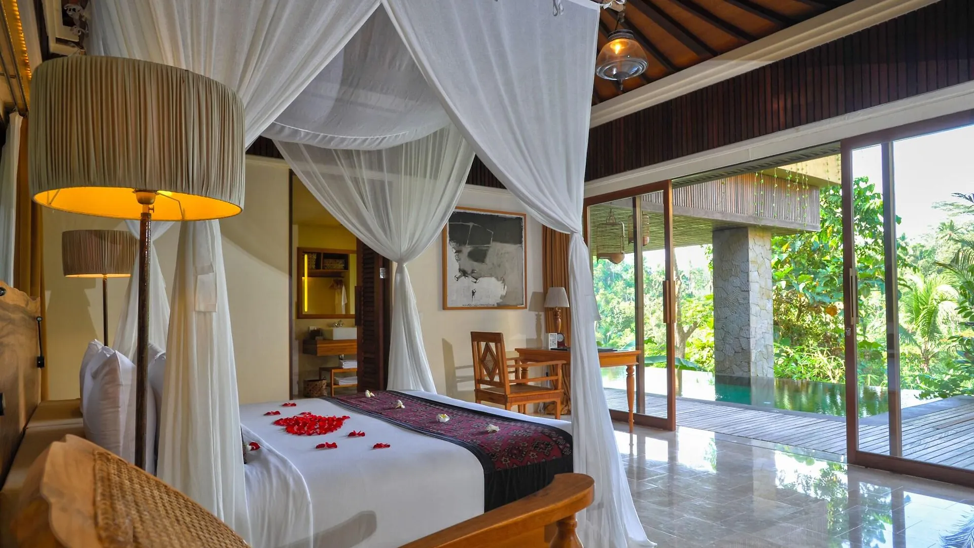 ***** Resort Komaneka At Tanggayuda Ubud Indonesia